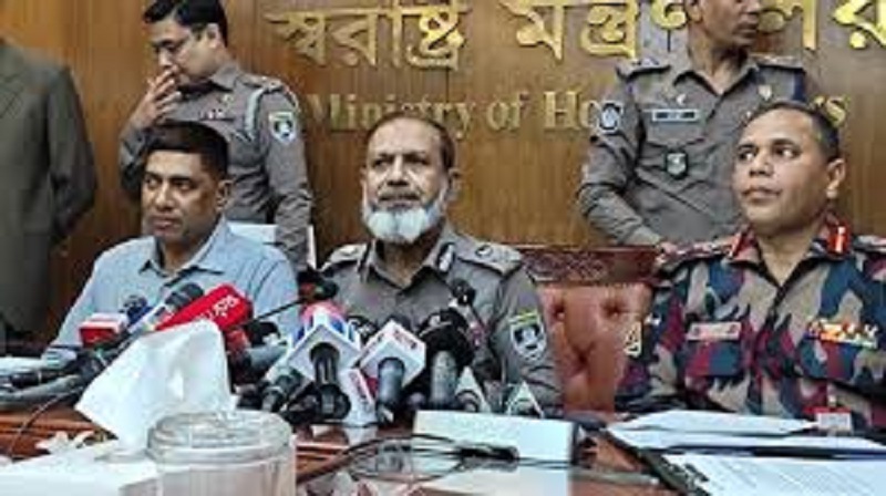হাদি হত্যার মূল অভিযুক্ত ফয়সালের অবস্থান অজানা,তদন্তে সব দিক খতিয়ে দেখছে পুলিশ
